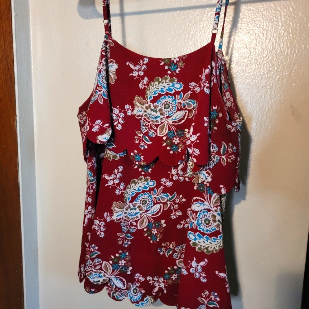 Scallop layered tank top